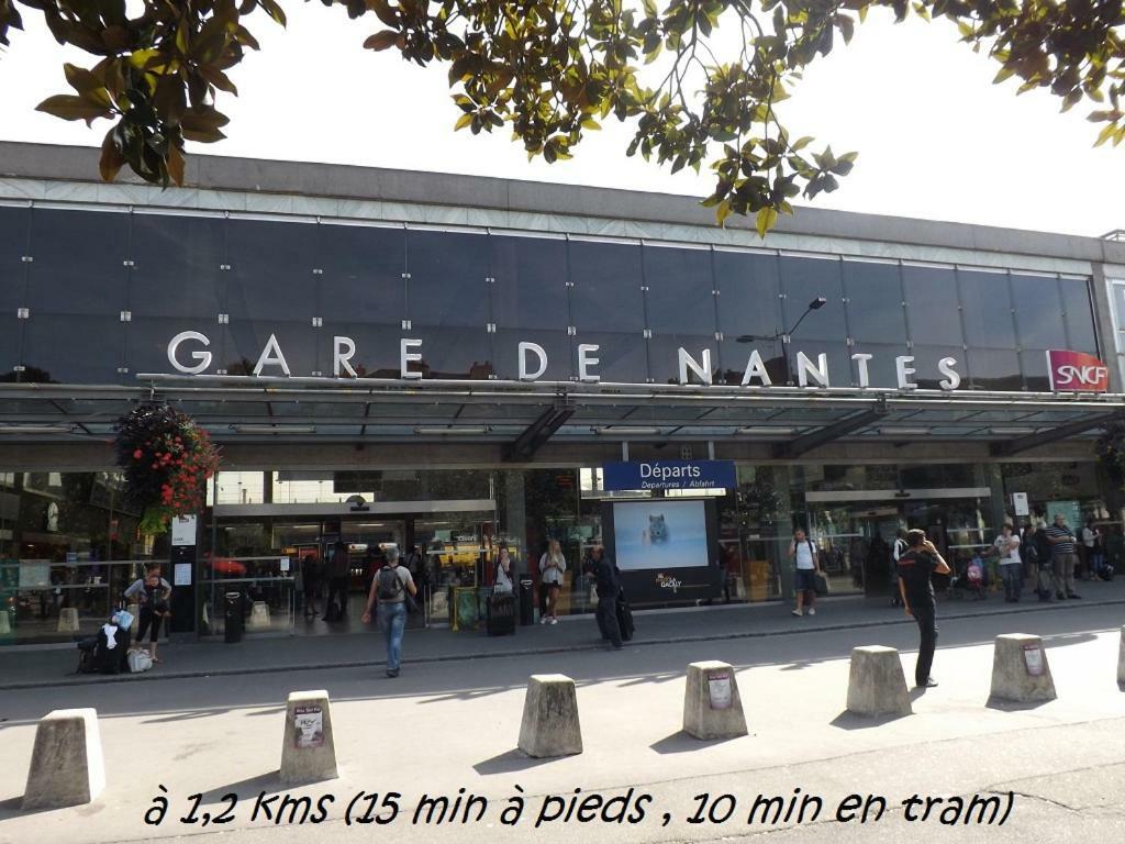 Le Nid Des Carmes Appartement Nantes Buitenkant foto
